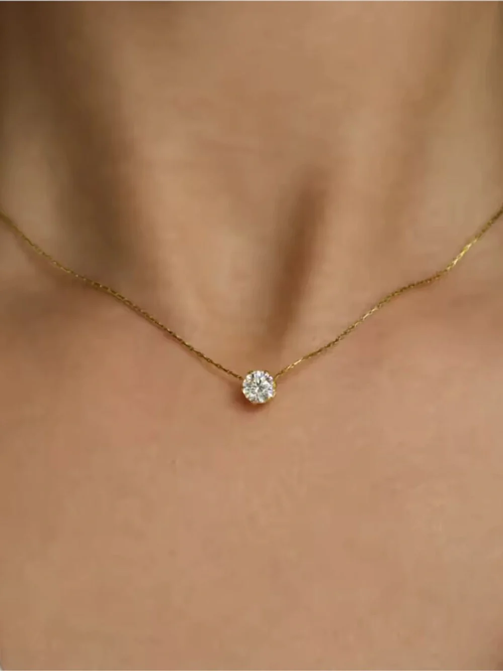Minimal Round Cubic Zirconia Pendant Necklace Chain